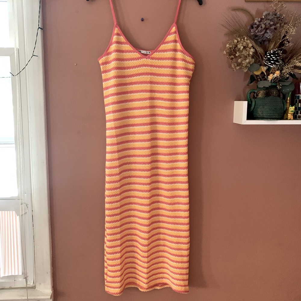 Zara summer / vacation knitted dress.